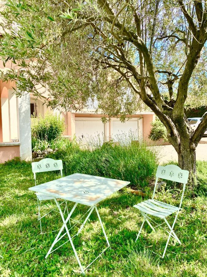 Villa Et Maisonnette Provencales Carpentras Exteriér fotografie